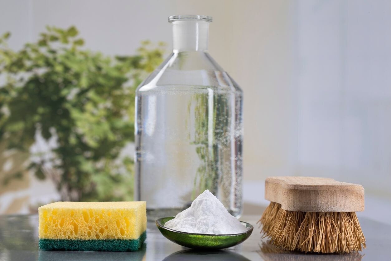 The Best Homemade Cleaning Products - Retro Housewife Goes Green