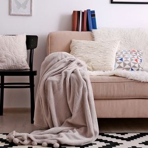 Useful Tips to Choose Best Sofa Cleaner