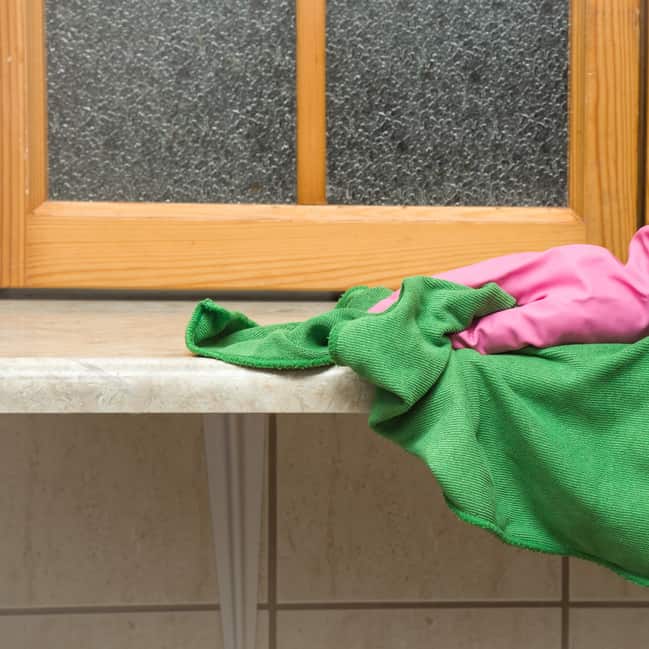 How-to Clean Window Sills (Easy Household Cleaning Ideas That Save